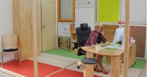 Die Sonderausstellung „Das nachwachsende Büro“ präsentiert innovative Büroartikel aus Holz, Bambus, Kork und verschiedenen Biokunststoffen.