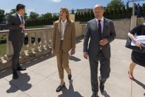 Roberta Metsola und Olaf Scholz beim Gipfeltreffen der Europäischen Politischen Gemeinschaft (EPG) in der Republik Moldau Anfang Juni dieses Jahres. 