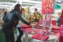 Auf der internationalen Konsumgüter-Fachmesse für Lebensart präsentieren Hersteller, Importeure und Handelsvertretungen rund 2 500 Marken und Kollektionen aus fast 40 Ländern der Welt.