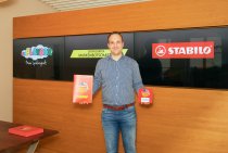 Marcus Kossack (oli.k computer und internetservice e.K.) mit dem ersten eCom Markenbotschafter Award.
