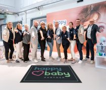 Happybaby präsentiert sich gemeinsam mit der Vedes auf der Kind + Jugend 2025 in Köln.