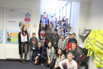 Schülerinnen und Schüler entdecken die Lyreco Welt
