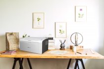 Für den neuen Monochrom-Laserdrucker G&G P2022W wird die G&G SmartPro App angeboten, mit der Anwender*innen über Android oder iOS unkompliziert Dokumente scannen, kopieren und drucken können. 