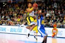 Die Dauerkarten mit dem Motiv von Top-Scorer David Bell sind besonders beliebt