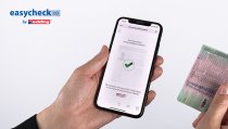 Im Gegensatz zu bereits existierenden Systemen, die optische (z.B. QR-Code) oder elektromagnetische (z.B. RFID) Technologien verwenden, nutzt easycheck einen aktivierbaren Digitalcode der mittels Spezialtinte auf transparente Labels gedruckt wird. Die bed