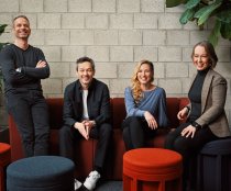 Das Vorstandsquartett beim Ahrensburger Unternehmen Edding (v. l.): Per Ledermann, Boontham Temaismithi, Fränzi Kühne, und Hadewych Vermunt