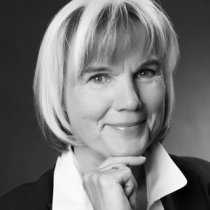 Eva Barth-Gillhaus, Studienautorin, Fachjournalistin