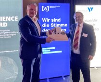 Gewinner des diesjährigen RAW.21 Awards ist die Firma Chr. Renz GmbH aus Heubach. 