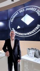 Volker Jungeblut, Geschäftsführer des Verbands PBS-Markenindustrie, präsentierte den Teilnehmenden der Herbsttagung die nominierten Kandidaten zum "Produkt des Jahres 2022".