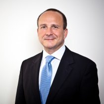  Ernesto Schmutter, Ingram Micro