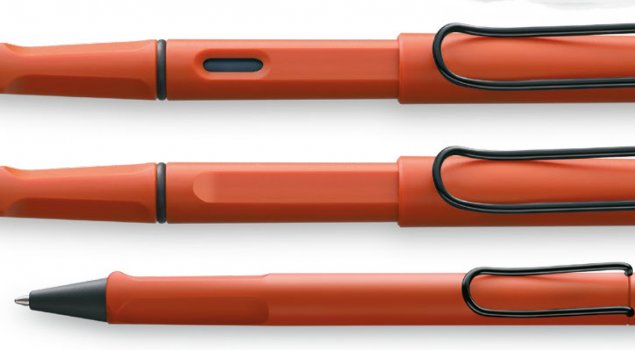 Die Serie Lamy safari origin mit dem neuen Farbton  terra red.