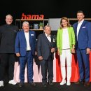 Alexander Hermann, Christoph Thomas, Rudolph Hanke, Katrin Müller-Hohenstein, Christian Sokcevic (v.l.)
