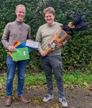 Staffan Schilke (links) und Jakob Thiele entwickelten mit „Leichte Liste“ eine digitale Lösung, die Schulen, Eltern und den Fachhandel vernetzt.