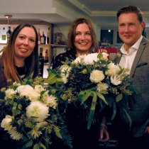 dexxIT und Micron blicken auf eine erfolgreiche gemeinsame Zukunft mit großartigen Aktionen für ihre Kunden: Stefanie Gundlach, Judith Öchsner (Vertriebsleiterinnen bei dexxIT) und Björn Parnitzke (r.), Senior Channel Marketing Manager bei Micron.