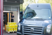 Heute profitiert Hamelberg Bürobedarf vor allem von der Produktfülle, dem Warenumschlag und der schnellen Logistik des Zentrallagers.