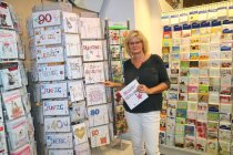 Grußkarten zählen zur Freude von Birgit Brauch nach wie vor zu den Umsatzträgern in ihrem Ladengeschäft.