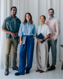 Das Whitepaper liefert umsetzbare Strategien, um die Employer Brand zu stärken und Arbeitsumgebungen zu gestalten, die Talente anziehen und Mitarbeitende motivieren.