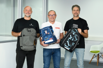 v.l.: Frank Wäsler (Director Business-Unit Schule & Freizeit), Frank Herold (bisheriger Vertriebsleiter) und Leo Roßkopf (künftiger Vertriebsleiter)