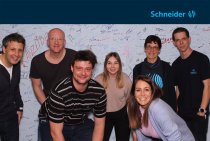 Schneider Schreibgeräte wurde von der Produktionsfirma Maximus Film aus München für die TV-Produktion ausgewählt.