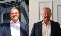 Michael Becker (links) verlässt nach 27 Jahren Toshiba. Harald Bönig zeichnet ab 1. April 2023 als neuer Vice President von Toshiba Tec in Neuss verantwortlich.